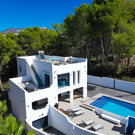 Alegria Villa