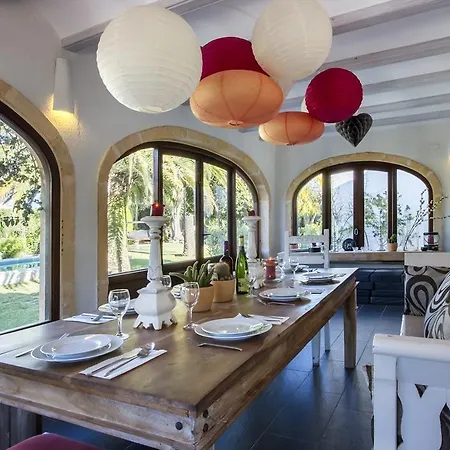 Villa Alegria *